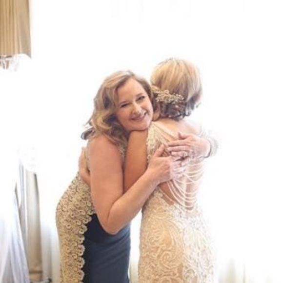 Meet your Posher, Gayle - Picture 1 of 1